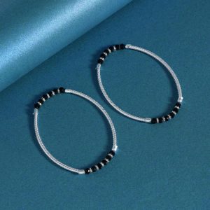 Vintage Style Silver Anklets Fashionable Alloy Jewelry for Gift Occasions