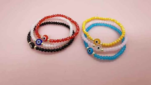 Childrens Handmade Crystal Bead Bracelet Set with Evil Eye Charm Trendy Boho Friendship Bracelets for Gifts