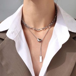 Elegant Double Layer Alloy Gold-Plated Clavicle Chain with Tassel and Crystal Rhinestone Accents