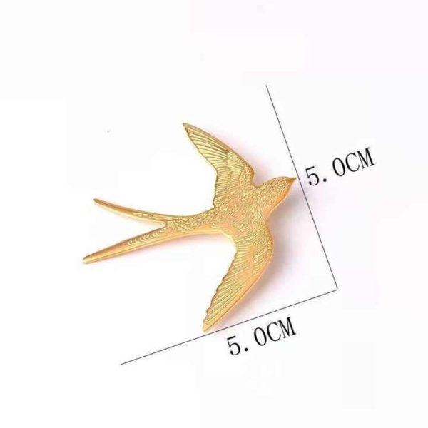 Trendy Gold and Silver Metal Animal Brooch Little Swallow Shaped Bling for Men and Women for Weddings Mainly Made of Alloy