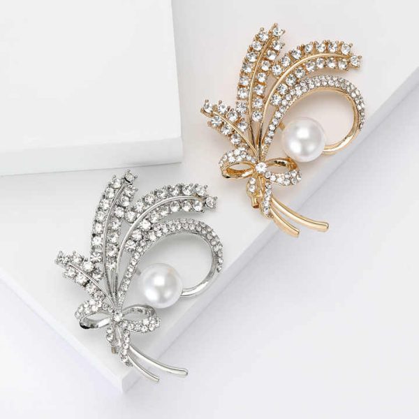 Trendy Alloy Brooches Ear-Wheat Pearl Rhinestones Women's Office Lapel Pins Badges Party Engagement Wedding Gifts Accessories