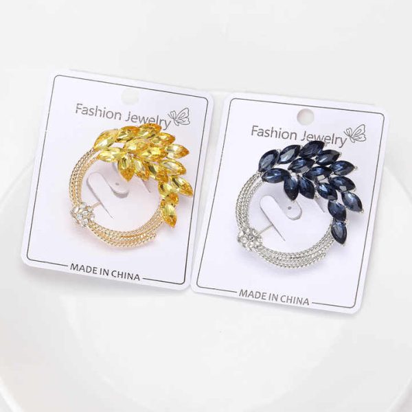 Trendy Alloy Brooches Ear-Wheat Pearl Rhinestones Women's Office Lapel Pins Badges Party Engagement Wedding Gifts Accessories