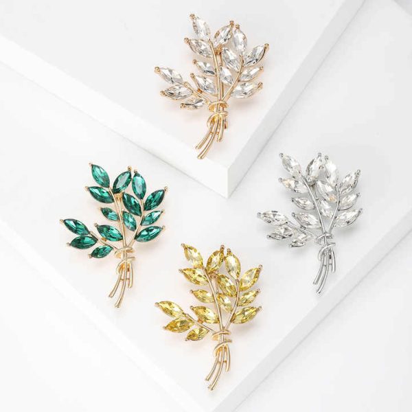 Trendy Alloy Brooches Ear-Wheat Pearl Rhinestones Women's Office Lapel Pins Badges Party Engagement Wedding Gifts Accessories
