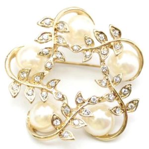 Fashion Jewelry Round Garland Pearl Brooch Hollow Leaf Corsage Clothing Brooches Pin Accessories Wholesale