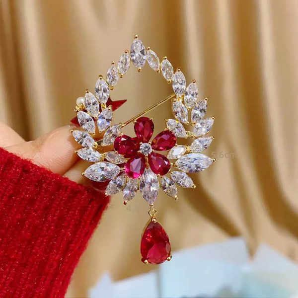 Colored Cubic Zirconia Wreath Brooch Women's Water Drop Brooch With Suit Pin Accessories