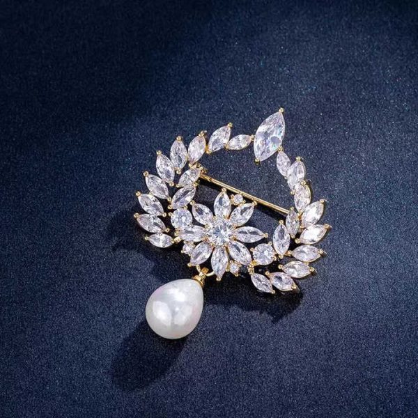 Colored Cubic Zirconia Wreath Brooch Women's Water Drop Brooch With Suit Pin Accessories