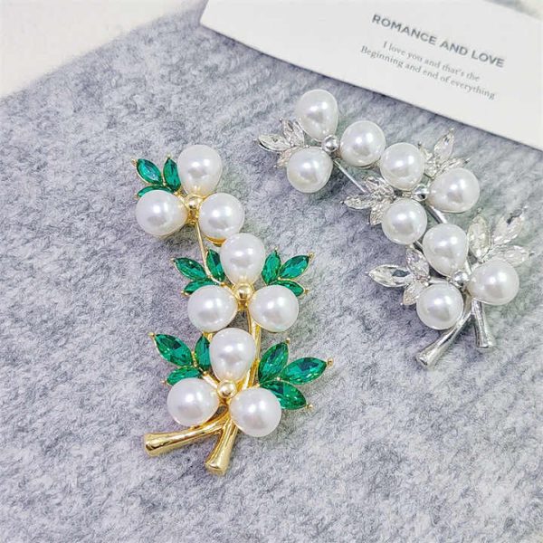 New Models Crystal Brooches High Temperament Tree Branch Sorority Pearl Brooch Versatile Clothing Pin Woman Charm Accessories
