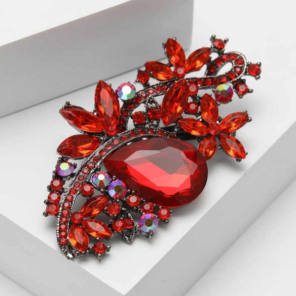 Retro Women Crystal Brooch Cheap Brooches Pins Flower Design Diamond Brooch for Women Wholesale