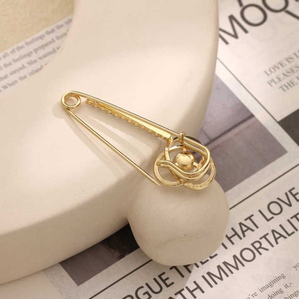 Women's Fashion Alloy Accessory Gold Silver Crystal Artificial Pearl Brooch Pin Hollow Flower Shape Pattern for Turban Shawl