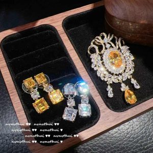 Cinderella Twilight Yellow Wheat Ear Gem Crown Brooch 18K Gold Plated Mountain Zhu Pear Goose Yellow Rock Sugar Weddings Gifts