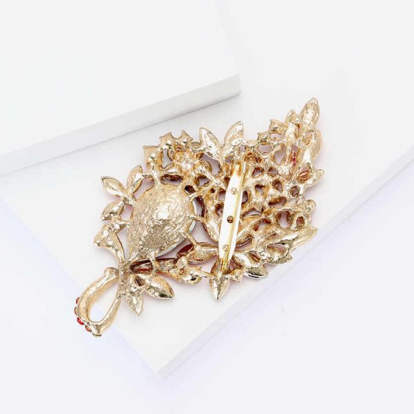 Luxury Full Rhinestone Alloy Brooch Pin Large Vintage Exquisite Brooch for Children and Unisex for Wedding Bridal