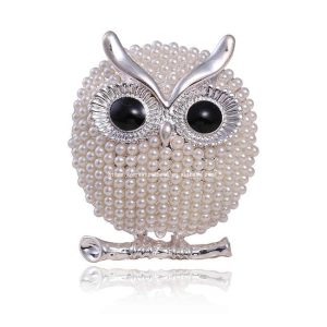 Vintage Owl Animal Brooch for Women Zinc Alloy Plastic Pearl Unisex Claw Setting Gift