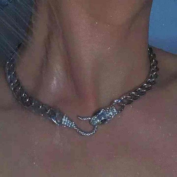 Simple Vintage Exaggerated Snake-Shaped Necklace Women Fashionable Link Chain Stainless Steel Jewelry Trendy Style Personalities