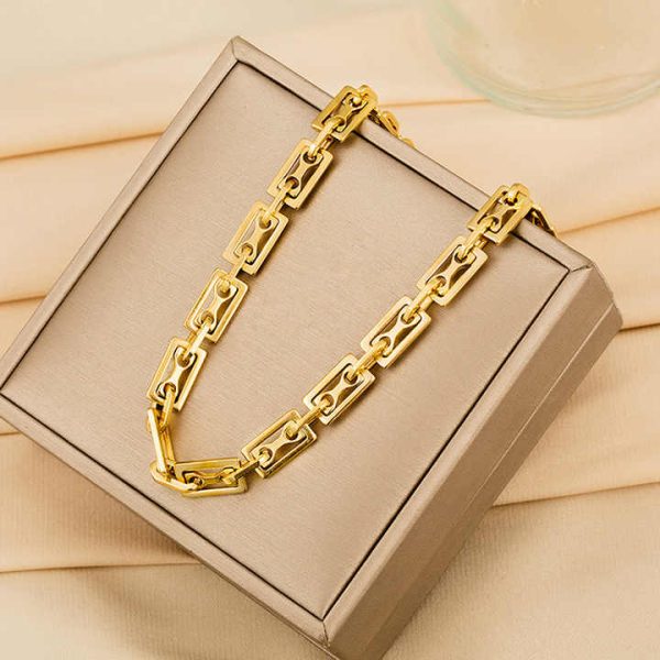 Thick Chain Necklace Women Fashion Hip Hop Neck Decoration Collarbone Chain