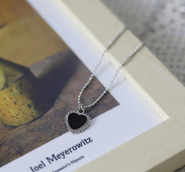 Fashion Black Love Pendant Necklace Female Simple Personality Girls Collarbone Chain Choker Jewelry Wholesale