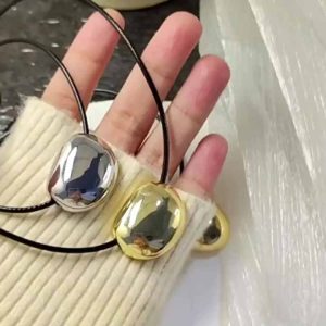 Trendy 3D Geometric Collarbone Necklace - Stainless Steel Luxury Unisex Chain Jewelry for Anniversary