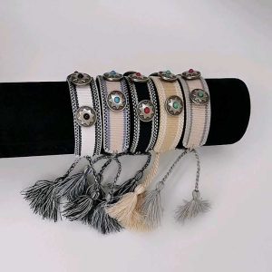 Personalized Romantic Crystal Rhinestone Charm Bracelet with Studs and Rivets for Children's Jewelry Gifts