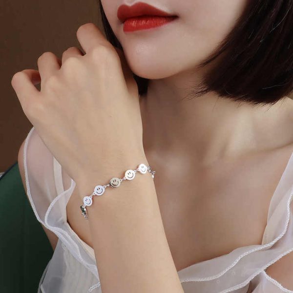 Simple Fashion Charm Bracelet for Female Students Best Friend Titanium Steel Material Smiling Face Design