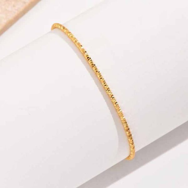 Elegant Minimalist Fashion Charm Bracelet with Vintage Twist Classic Accessory for Any Occasion