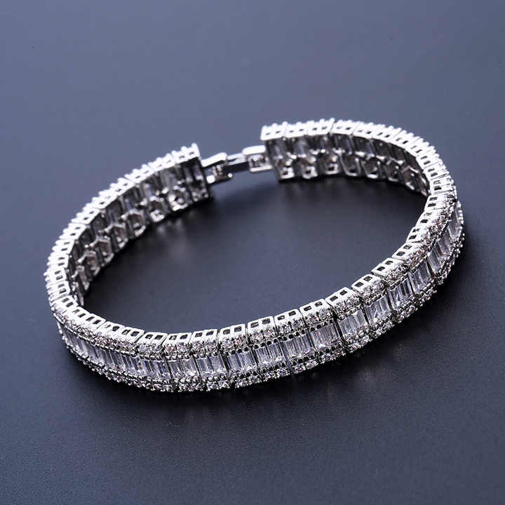 Fashion Classic Style Charms Shiny Crystal Bracelets for Women Silver Color Chain Cubic Zirconia Bracelet Jewelry Gift