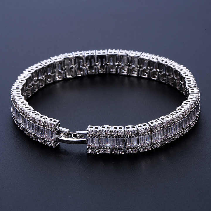 Fashion Classic Style Charms Shiny Crystal Bracelets for Women Silver Color Chain Cubic Zirconia Bracelet Jewelry Gift