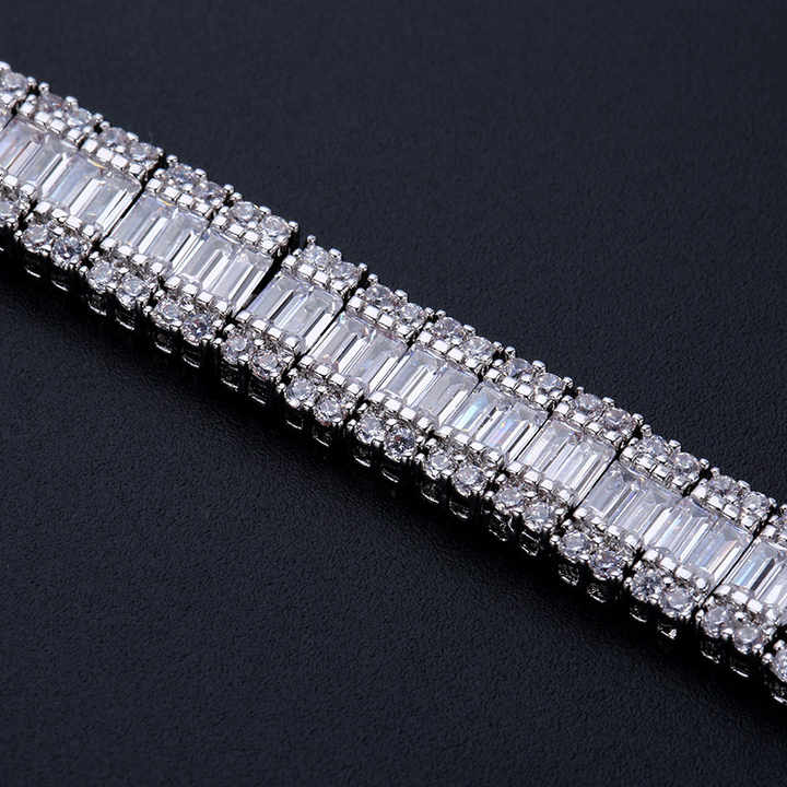 Fashion Classic Style Charms Shiny Crystal Bracelets for Women Silver Color Chain Cubic Zirconia Bracelet Jewelry Gift