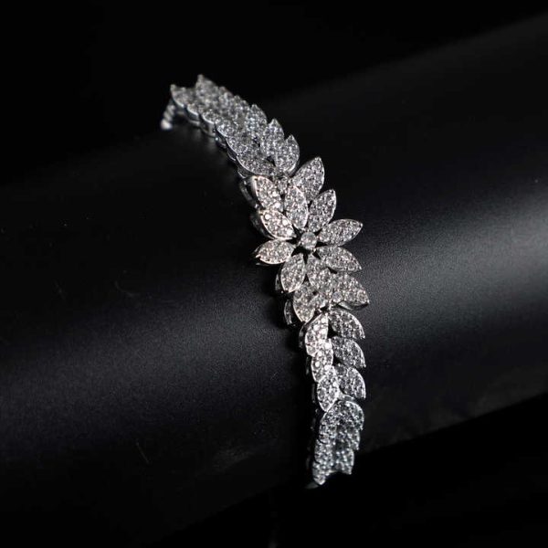 Factory Wholesale High Quality Trending Fashion Jewelry 2023 Ladies CZ Charm Bracelet for Woman