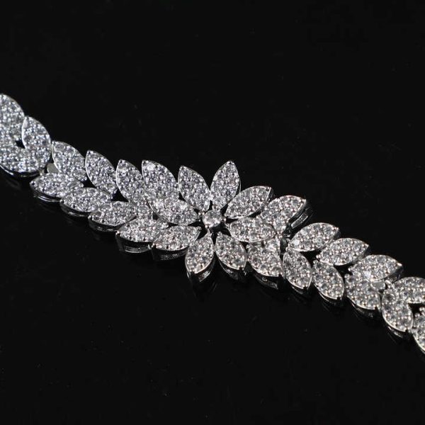 Factory Wholesale High Quality Trending Fashion Jewelry 2023 Ladies CZ Charm Bracelet for Woman