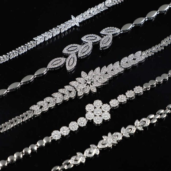 Factory Wholesale High Quality Trending Fashion Jewelry 2023 Ladies CZ Charm Bracelet for Woman