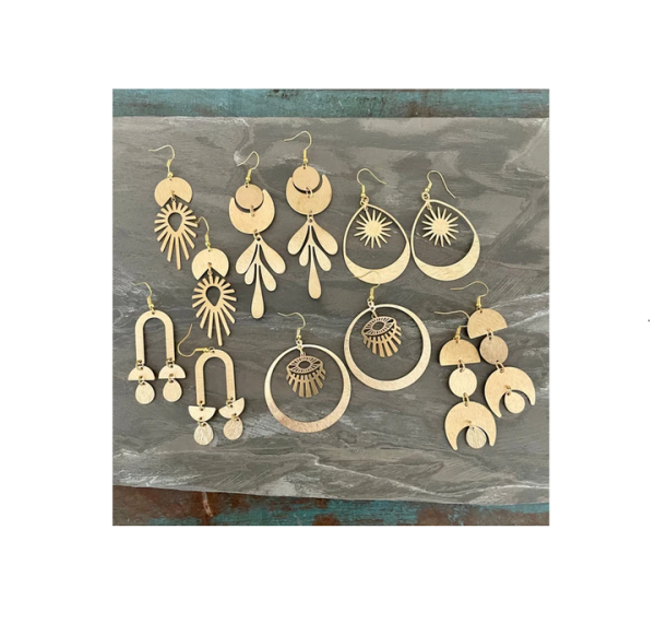 Unique Brass Earring for Party Ware Items and Gift Jewlery Round Shape Design Piece with Shot Dress Use