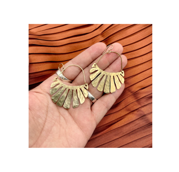 Unique Brass Earring for Party Ware Items and Gift Jewlery Round Shape Design Piece with Shot Dress Use