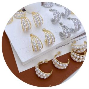 Fashion Earrings Stud Metal With 18k Gold Silver Plated High Quality White Pearls Earrings Jewelry Elegant Designs Earrings Lady