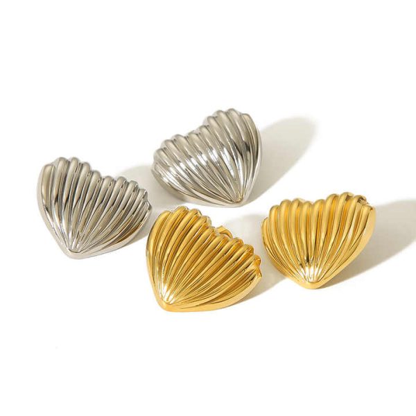Hot-selling Anti-allergy High-grade love Earrings Titanium Steel Heart-shaped Vertical Stripes 18k Gold Fashion Earrings
