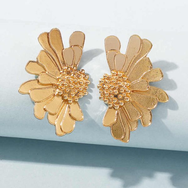 Hot Retro Alloy Gold Metal Vintage Irregular Leaf Geometric Flower Statement Earrings