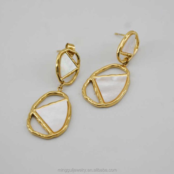 New White Shell Hoop Pendant Earrings Stainless Steel Drop Earrings for Women Jewelry