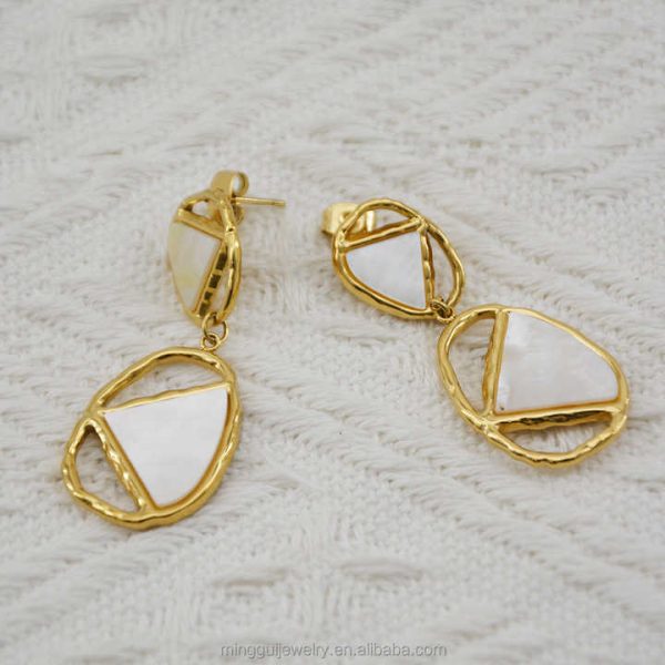 New White Shell Hoop Pendant Earrings Stainless Steel Drop Earrings for Women Jewelry