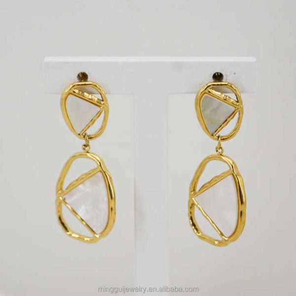 New White Shell Hoop Pendant Earrings Stainless Steel Drop Earrings for Women Jewelry