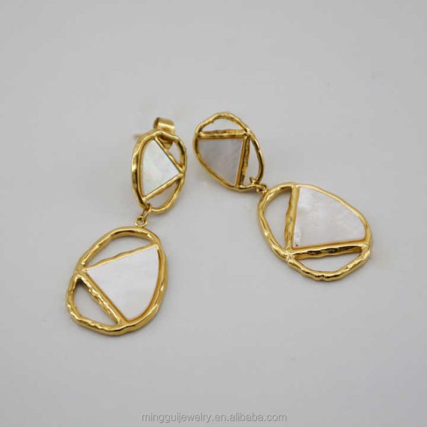New White Shell Hoop Pendant Earrings Stainless Steel Drop Earrings for Women Jewelry