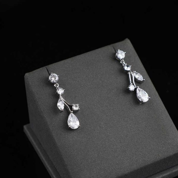 Fashion Earrings Women Trend 2022 Platinum Plating Silvery Zircon Drop Earrings Charm