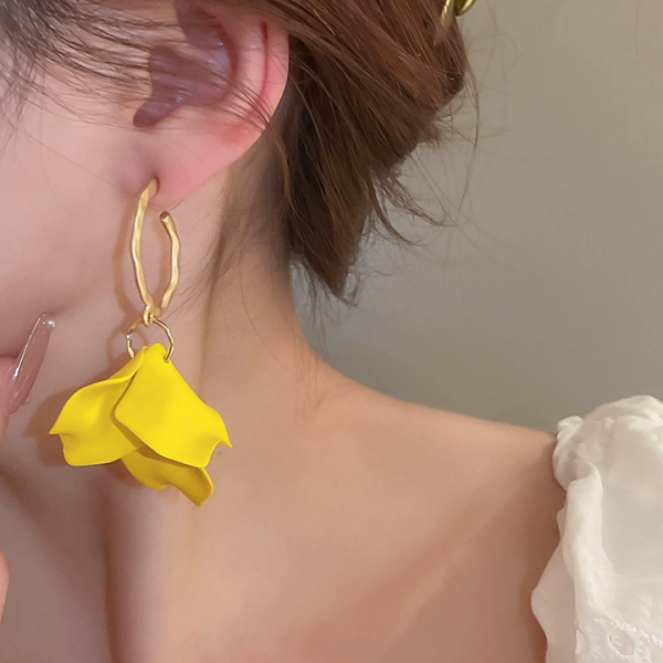 Qi Wei Wholesale Fashion Drop Earrings Beautiful Petals Ear Studs Real Gold Electroplated Silver Needle Vacation Style Ear