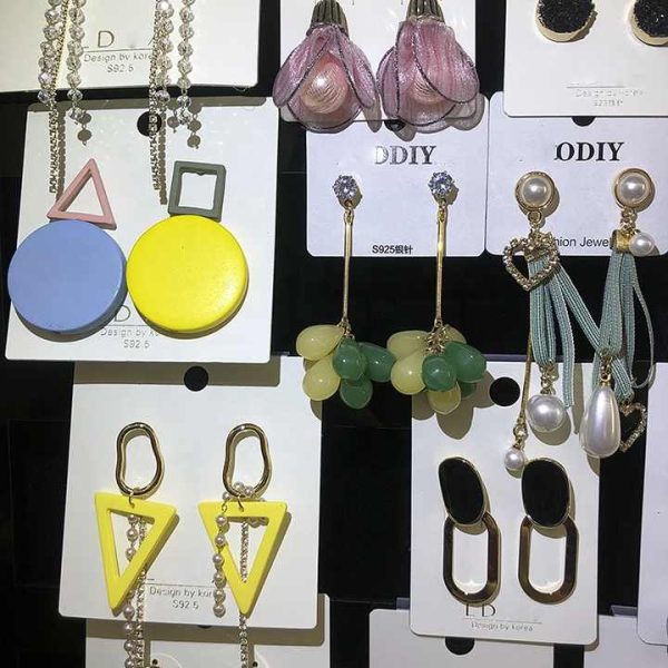 Wholesale Fashion Womens Earrings Decoration Supplies Visuteria Y Accesorios Mixed Trendy China Simple Alloy Drop Earrings