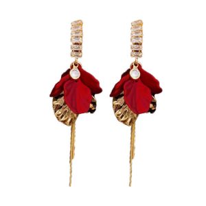 Red Celebrity-Inspired Alloy Pendant Earrings for Weddings and Sensitive Ears