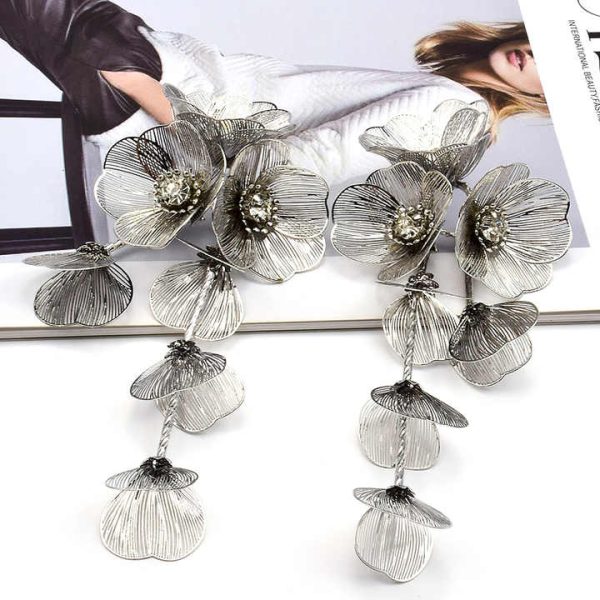 Fashion Jewelry Luxury Flower Earrings Exaggerate Tassel Style Earrings Long 3D Petal Women Petal Gold Plated Earrings