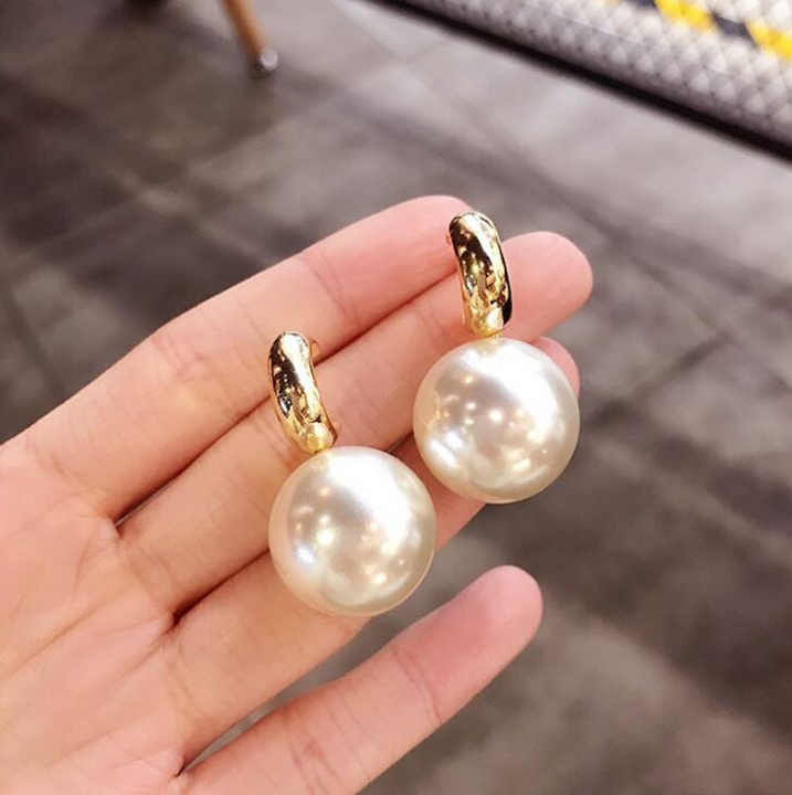 Women Fashion Pearl Earrings Contracted Metal Geometry Water Drop Exaggerated Pearl Drop Earrings