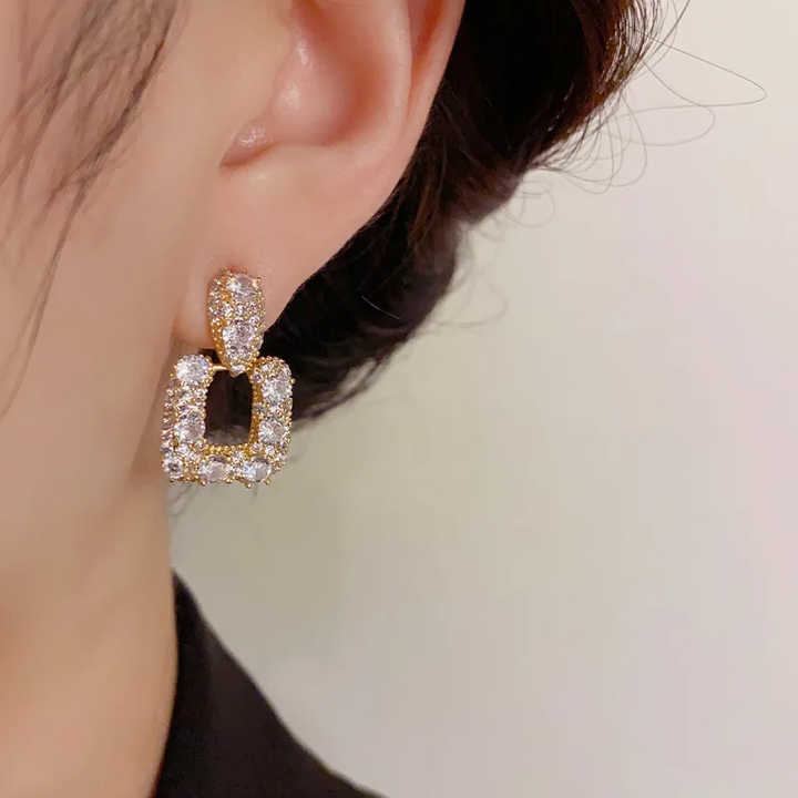 Jewelry 2024 New Luxury and Fashionable Square Earrings Personalized and Versatile Elegant Square Earrings Fashion Jewelry