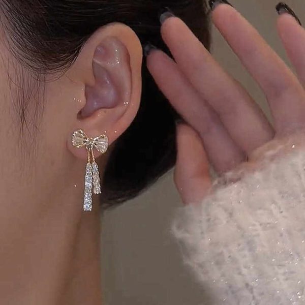 Wholesale Women's Fashion Crystal Bowknot Drop Earrings Zinc Alloy with Rhinestone Elegant Wholesome Accessories