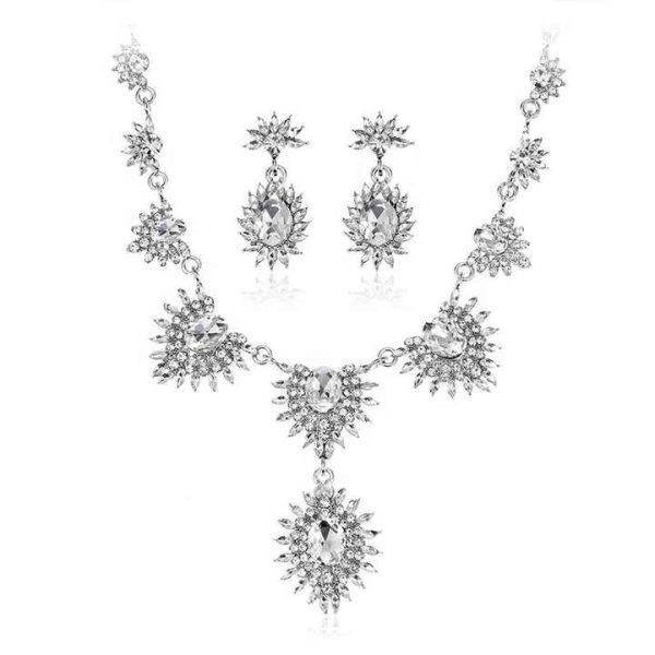 Stock Fashion Simple Alloy and Diamond Star Necklace Earrings Wedding Jewelry Set