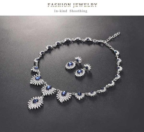 Stock Fashion Simple Alloy and Diamond Star Necklace Earrings Wedding Jewelry Set