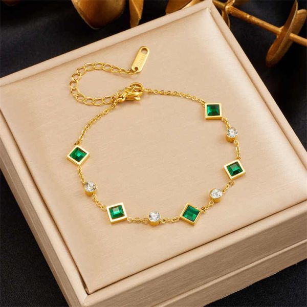 2023 New 2Pcs Set Non Tarnish 18k Gold Plated Stainless Steel Emerald Rhinestone Necklace Bracelet Jewelry Set Women