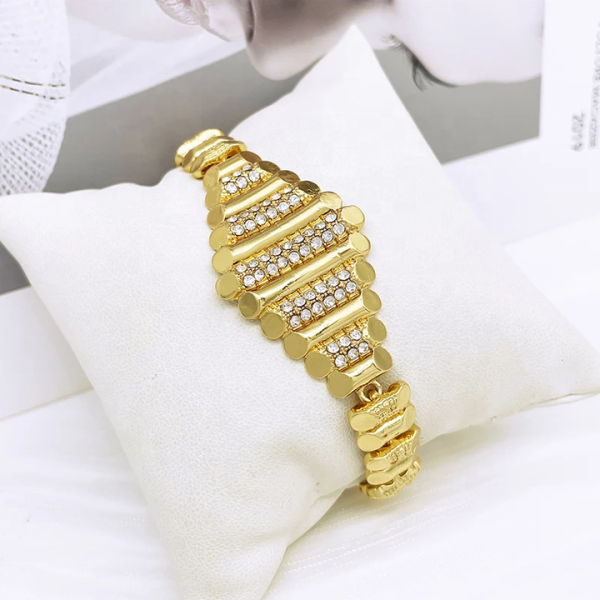 Classic Design Jewelry Set for Women Dubai Gold Color Fashion Jewelry Nigeria African Necklaces Earring Bracelet Ring Trendy